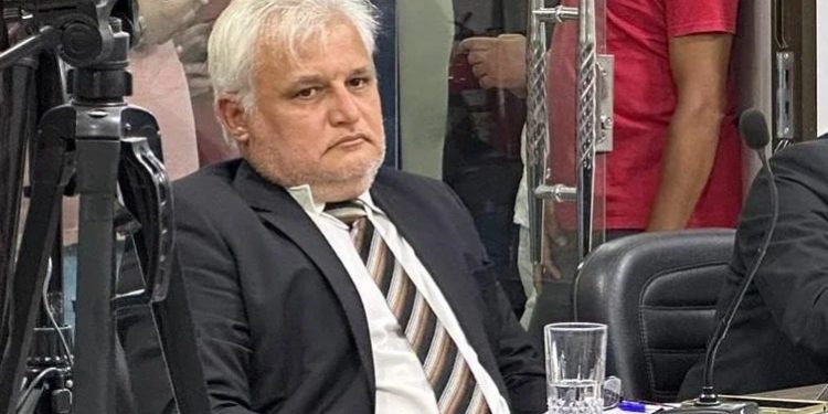 Vereador de Alhandra é cassado por quebra de decoro parlamentar