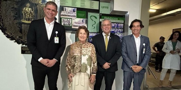 Nilda Gondim participa de entrega de equipamentos ao Hospital Lauro Wanderley, que teve R$ 1,9 milhão de suas emendas e de Veneziano