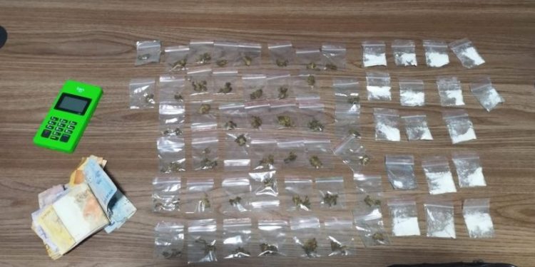 Suspeito de tráfico é preso no Bloco Virgens de Tambaú vendendo drogas no cartão e através de pix