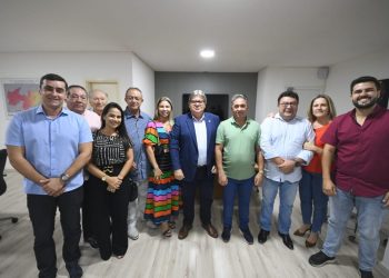 João Azevêdo une situação e oposição para as eleições municipais em Soledade