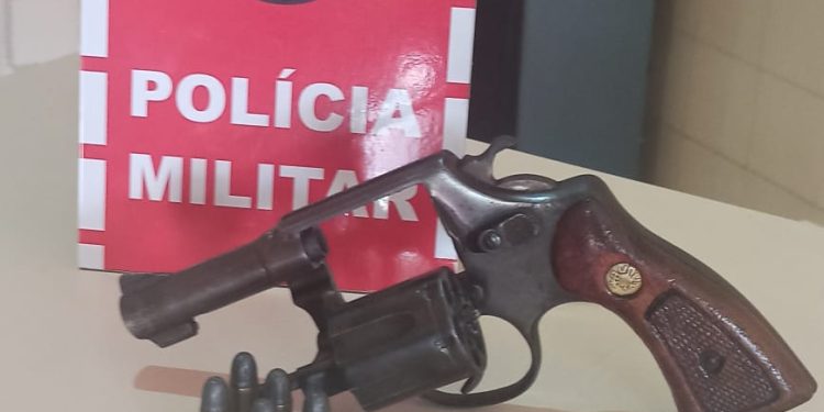Polícia Militar apreende armas de fogo em Campina Grande e em Santa Helena