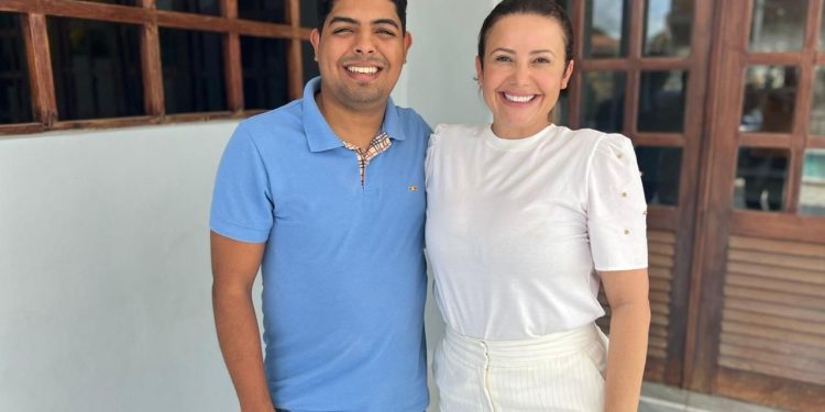 Grande líder religioso Eron Cruz adere ao projeto de Tacyana