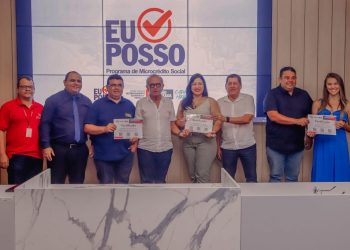 Cícero Lucena entrega certificado para 87 empreendedores da Capital, com investimento de R$ 682 mil