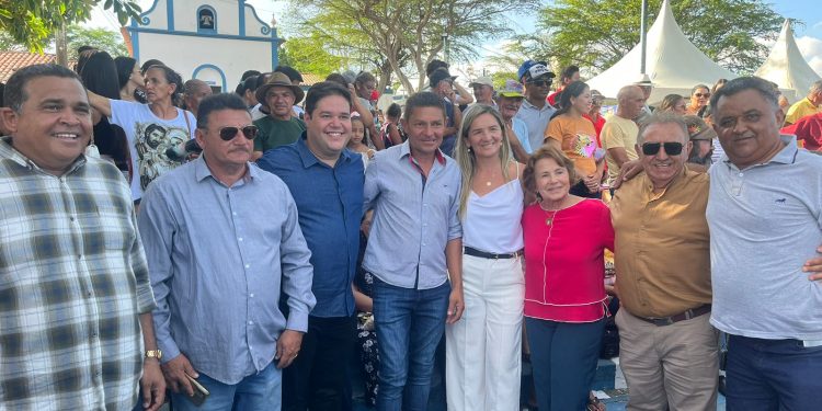 Em Solânea e Arara, Nilda Gondim participa de peregrinação ao Santuário Padre Ibiapina, nos 141 anos de sua morte