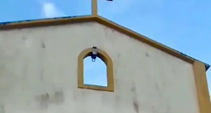 Sino avaliado em R$ 10 mil é roubado de igreja católica em Sapé