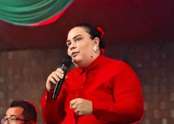 Luciene quita folha de fevereiro dos servidores efetivos da Prefeitura de Bayeux