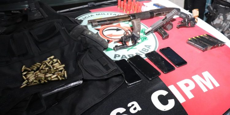 Polícia Militar prende suspeitos que planejavam ataque a tiros na cidade de Cabedelo