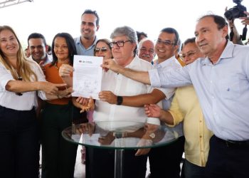 Governador assina Ordem de Serviço do novo Hospital de Clínicas de Campina Grande