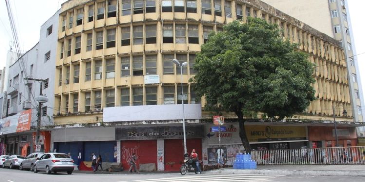 Comissão da CMJP é favorável à doação de imóvel para construção de Unidades Habitacionais no Centro