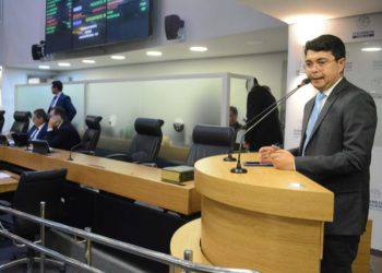Deputado Juscelino do Peixe pede estadualização de Hospital Municipal Sá Andrade, de Sapé