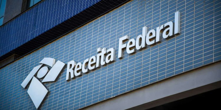 Receita Federal paga hoje restituições de lote residual do Imposto de Renda