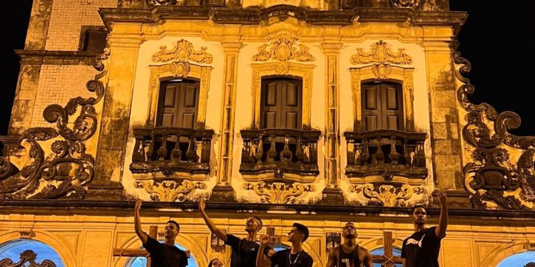 Arcebispo parabeniza Prefeitura por aprofundar reflexão e comerciantes comemoram vendas na Paixão de Cristo