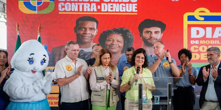 Pais não podem desperdiçar chance de vacinar contra dengue, diz Nísia