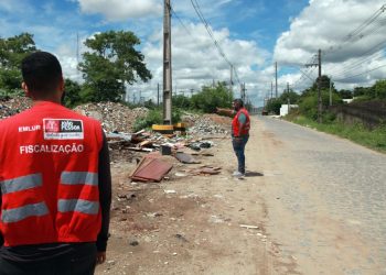 Emlur intensifica fiscalização de descarte irregular de resíduos da construção civil