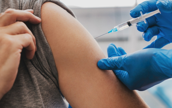 Secretária de Cajazeiras afirma que ainda não recebeu vacina da dengue porque município vive situação de tranquilidade