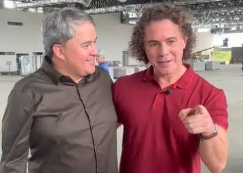 Veneziano e Efraim celebram parceria que destinou R$ 2 milhões para o Maior São João do Mundo