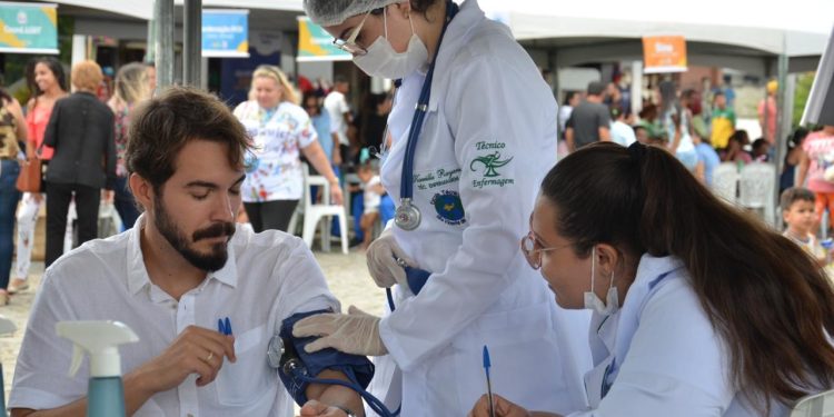 Ministério da Saúde envia os recursos e Secretaria de Saúde paga complemento do Piso da Enfermagem em Campina Grande