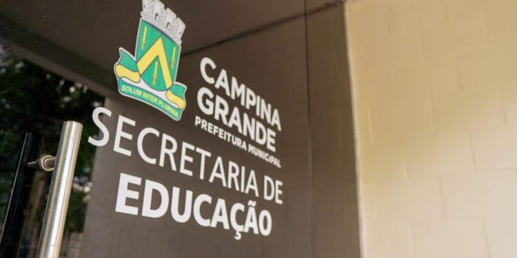 Prefeitura de Campina Grande abre vagas gratuitas para pós-graduação por meio da Universidade Aberta do Brasil