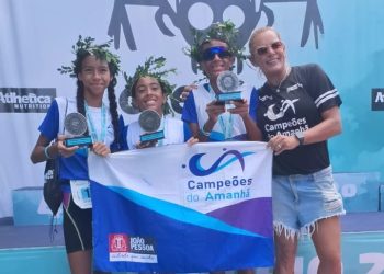 Alunos do projeto Campeões do Amanhã conquistam pódios em prova de triathlon, em Maceió
