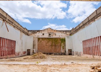 Prefeitura de Campina Grande vai entrar com recurso para retomar a obra do primeiro cinema da educação do Brasil