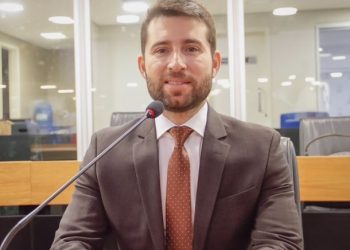 Lei do deputado Michel Henrique institui Semana da Conscientização sobre os males causados pelo uso intenso de telas, na Paraíba