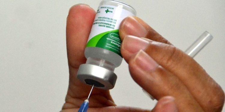 Pontos móveis vão disponibilizar apenas a vacina contra Influenza a partir desta segunda-feira