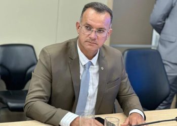 Sargento Neto assume liderança da bancada de oposição na ALPB