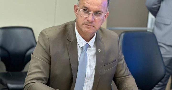 Sargento Neto assume liderança da bancada de oposição na ALPB