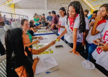 Procon-JP alerta alunos que o cadastro para a Carteira Solidária é feito na própria escola