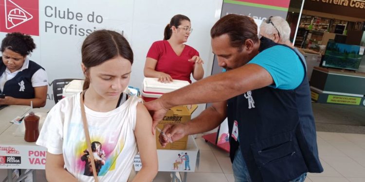 Vacina contra Dengue está disponível para crianças e adolescentes de 10 a 14 anos