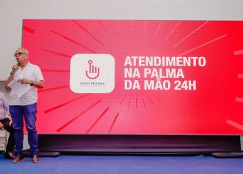 Cícero Lucena apresenta João Pessoa 24 horas, que amplia a oferta de serviços da Prefeitura de forma online