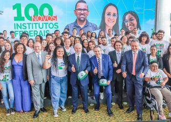 Veneziano agradece a Lula e ao Ministério da Educação atendimento do seu pleito pela implantação do IFPB em três cidades da Paraíba
