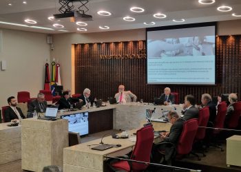 TCE-PB vai investigar matrículas escolares em número acima da faixa populacional abrigada pelo EJA