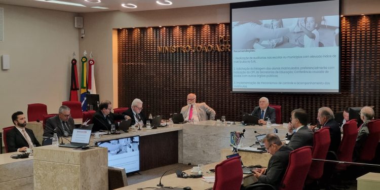 TCE-PB vai investigar matrículas escolares em número acima da faixa populacional abrigada pelo EJA