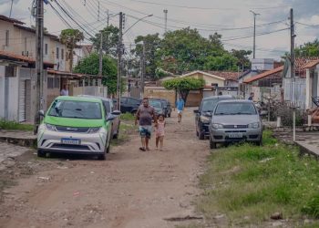Prefeito autoriza pavimentação em 27 ruas no Valentina, que ficará 100% pavimentado