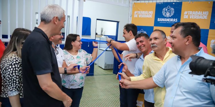 Prefeito de Bananeiras entrega a Escola Dr. Dionísio Maia totalmente requalificada à população