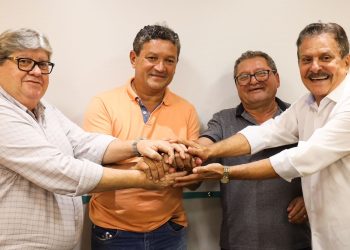 Prefeito e pré-candidato de Sertãozinho se filiam ao PSB