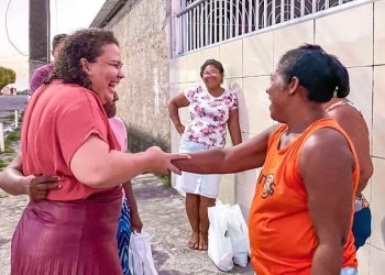 Prefeitura de Bayeux entrega 10 mil quilos de peixe com arroz e coco à população, nesta quinta