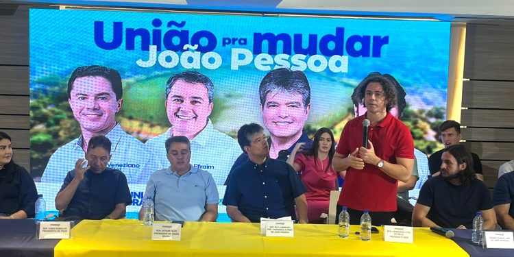Veneziano anuncia apoio à pré-candidatura de Ruy a prefeito de João Pessoa e ao lado de Efraim Filho destaca “coerência e união” do grupo
