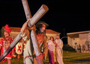 Prefeitura de Cabedelo investe na Paixão de Cristo e mantém tradição do espetáculo na Fortaleza de Santa Catarina