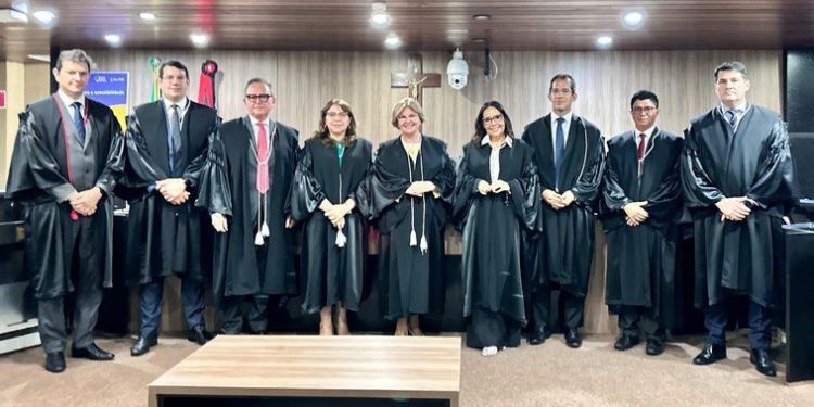 Desembargadora Maria de Fátima Maranhão se despede do TRE-PB e Agamenilde Dias assume presidência da Corte