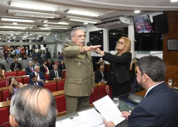 Coronel Kelson toma posse na Câmara de João Pessoa