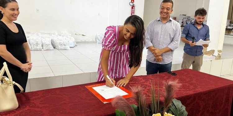 Governo da Paraíba assina mais de R$ 1,3 milhão em contratos do Empreender