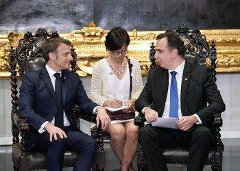 Pacheco e Macron tratam de democracia, meio ambiente e relações bilaterais