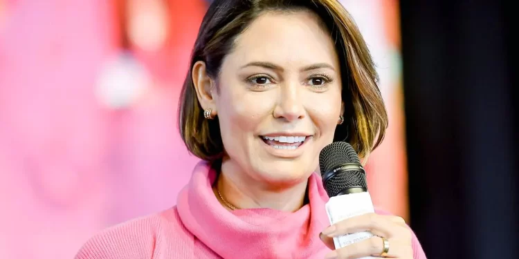 ALPB concede título de cidadão paraibana para Michelle Bolsonaro