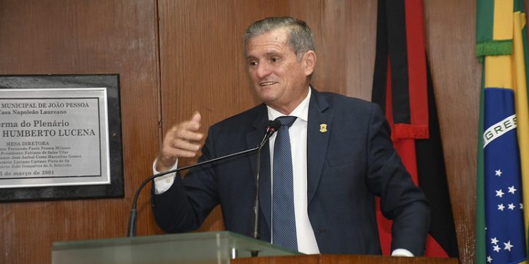 Vereador anuncia estudos para criação do Código de Defesa do Consumidor do Município de João Pessoa