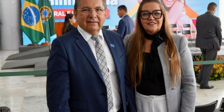 Adriano Galdino celebra avanços do Programa Minha Casa, Minha Vida em 22 cidades da Paraíba