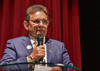 Adriano Galdino participa da abertura do V Simpósio de Direito Eleitoral do Nordeste