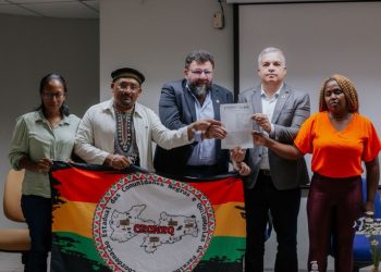 Governo da Paraíba firma parceria com TRT para promover letramento digital em comunidades quilombolas