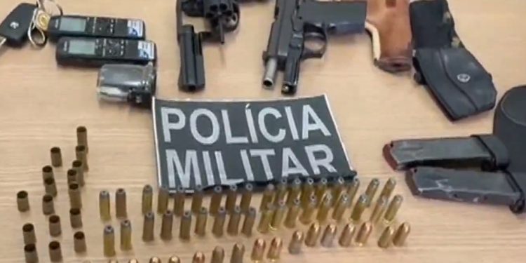 Padre é preso transportando armas e munições, em Campina Grande